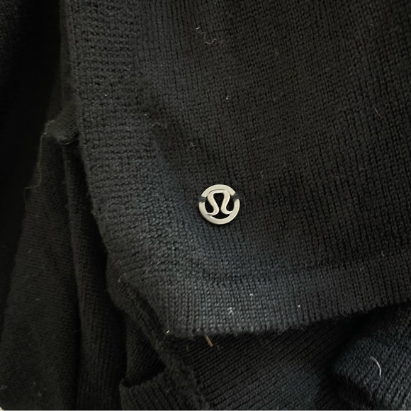 Lululemon Black OS Drop-Shoulder Knit Wrap Cardigan Sweater 26434 - Picture 2 of 13